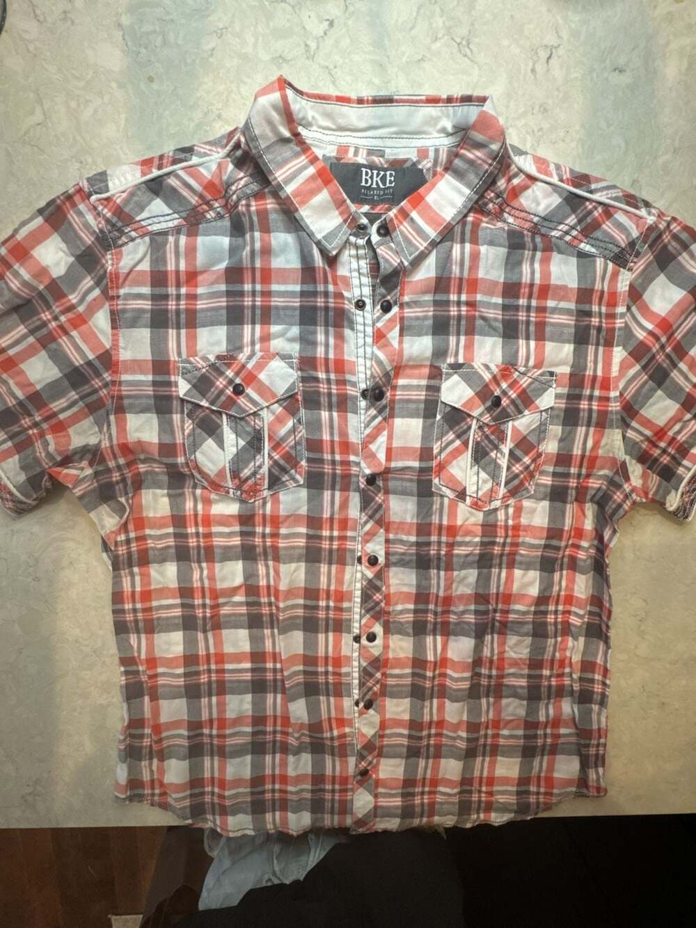BKE Plaid Short Sleeve Button Down Shirt Size XL Red White Black
